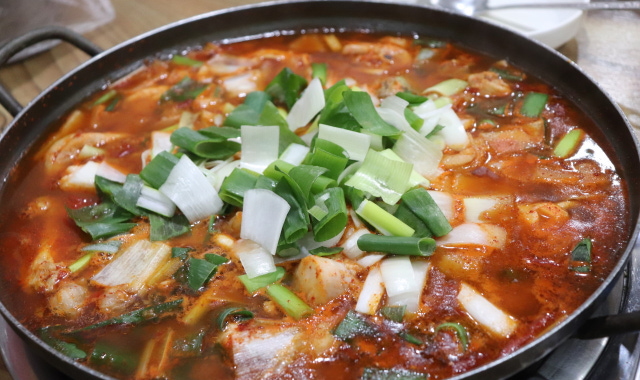 부산 곱도리탕 그집, 부산 가면 이정재 늪에 빠진다 부산 곱도리탕 그집, 부산 가면 이정재 늪에 빠진다