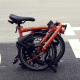 일상을 즐겁게 도시생활에 필요한 소형 접이식 자전거 브롬톤 할인 출고! 23년 M6L