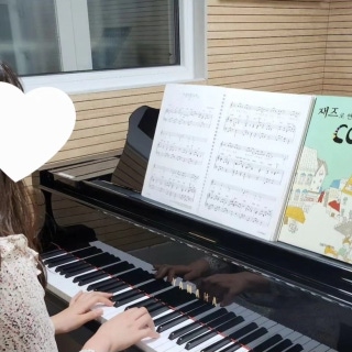 3번째 스튜디오 사진