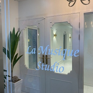 4번째 스튜디오 사진