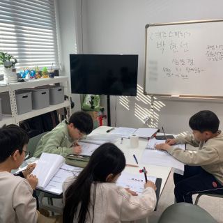 2번째 스튜디오 사진