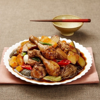 Andong braised chicken (large, serves 4–5)