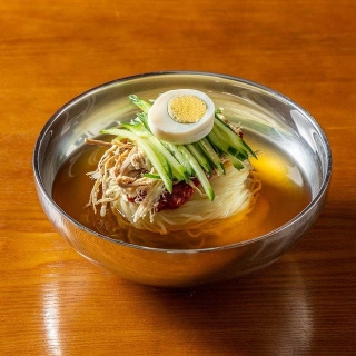 Cold wheat noodles