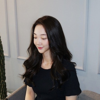 실키한 짜임의 꽃을든 남성 레드플로 동백 헤어코팅 에센스로 고급살롱케어 6