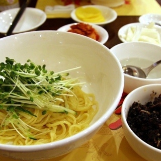 Baeknyeon black bean noodles