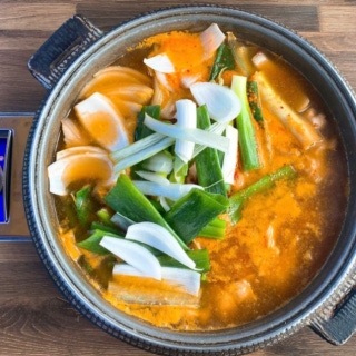 Pork kimchi stew