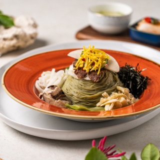 Bamboo shoot perilla oil noodles