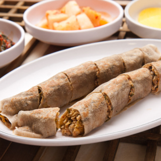 Filled buckwheat rolls