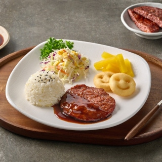 Hamburger steak (children’s menu)