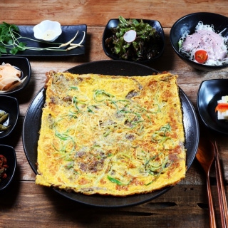 Pan-fried beef slices
