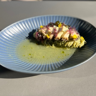 Steamed Wando abalone with chilled seaweed noodles
