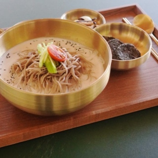 (Summer only) Buckwheat Noodles in chilled soybean broth