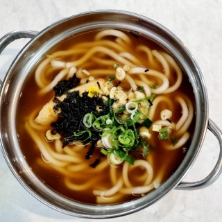 Pot Udon noodles