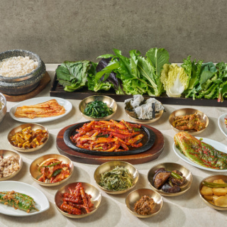 Korean squid and deodeok with organic wrapping greens