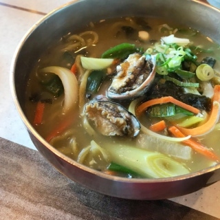 Bomal abalone knife-cut noodle soup