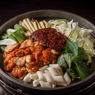 Spicy stir-fried chicken (250 g)