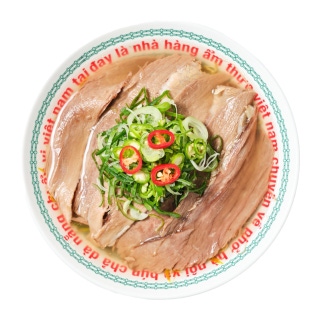 Pho with thin-sliced brisket and bean sprouts