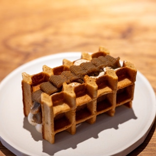 Gongju chestnut waffle with Korean dwarf wheat