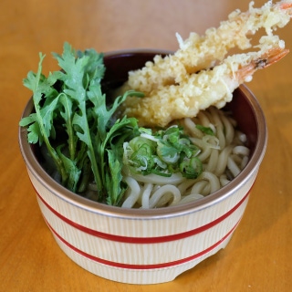 Fried shrimp Udon noodles