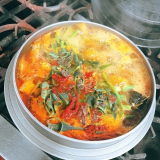 Spicy mixed-fish stew (medium)