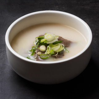Hanwoo beef-bone soup