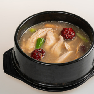 Korean native chicken soup (reservation required)