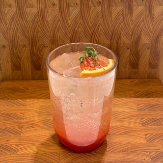 Grapefruit sparkling drink