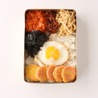 Nostalgic lunch box
