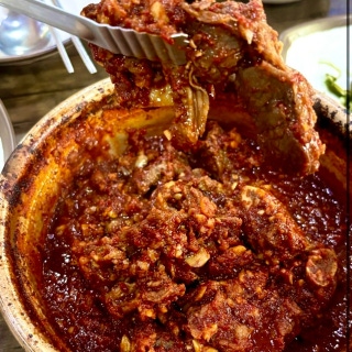 Braised beef ribs