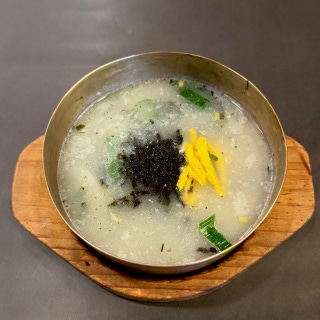 Rice cake soup