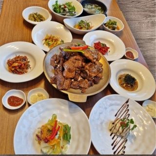 Pork grilled ribs set meal 11 a.m. to 2 p.m.