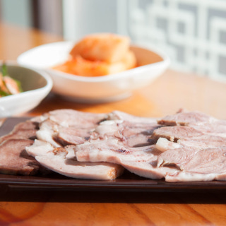 Boiled pork-head meat