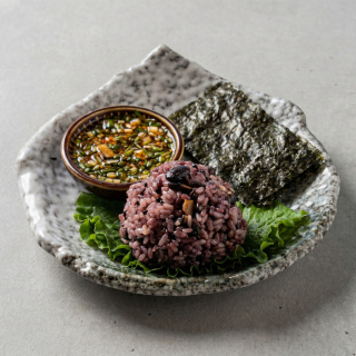 Warm glutinous rice + light seaweed