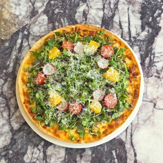 Salad Pizza with Bulgogi
