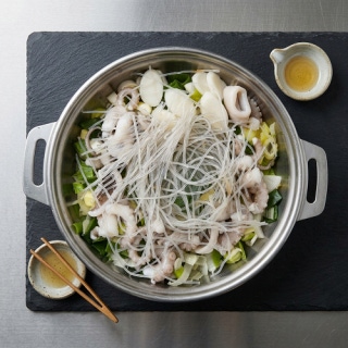 Spicy stir-fried octopus with steamed rice