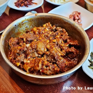 Braised Korean Hanwoo ribs