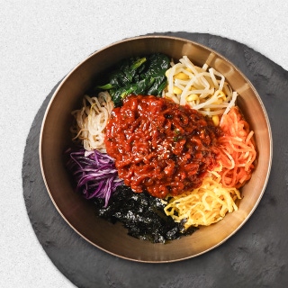 Raw-beef bibimbap