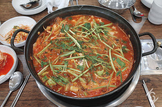 황우제매운탕 이미지