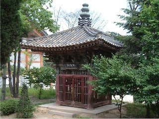 대웅전