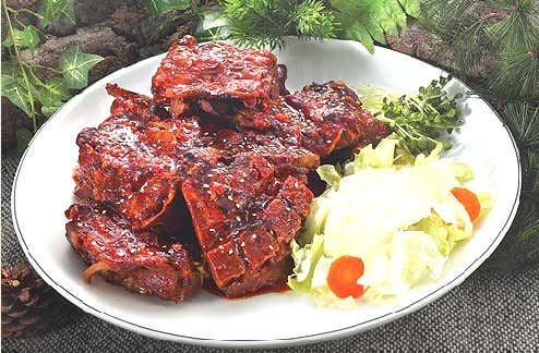 Charcoal-grilled pork-bone plate at Sindonggung Gamjatang Yeoksam Main Branch