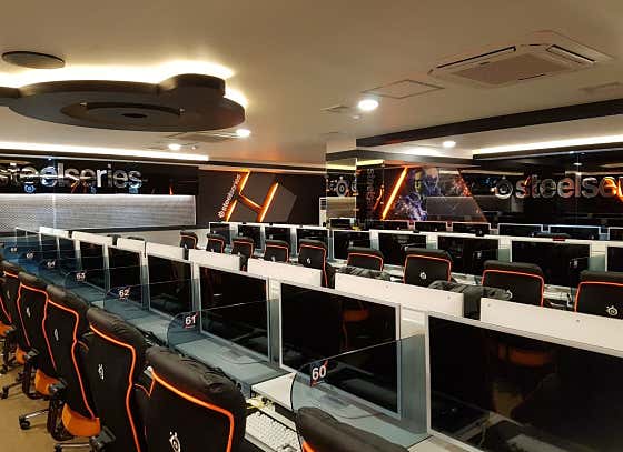 스틸시리즈PC방 의령점