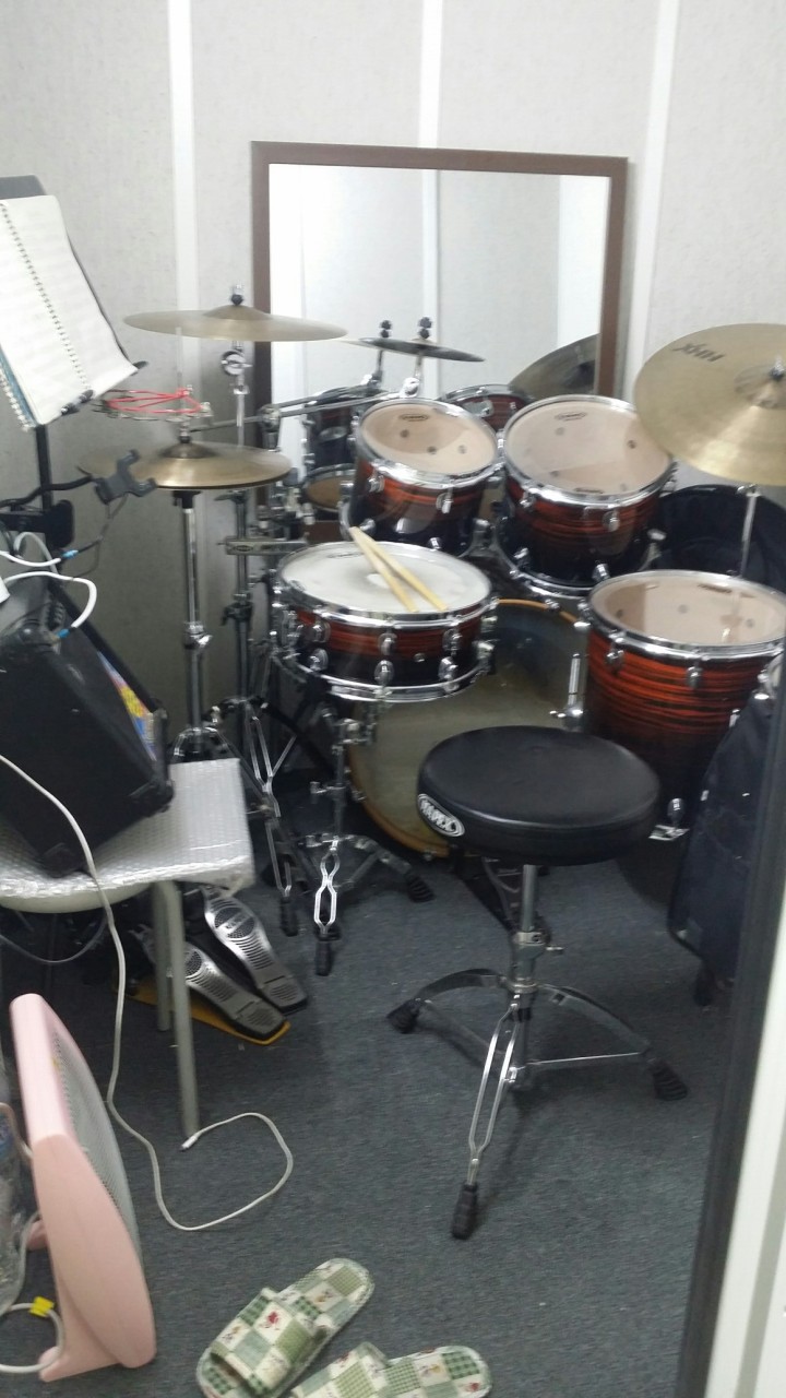 Studio image 4