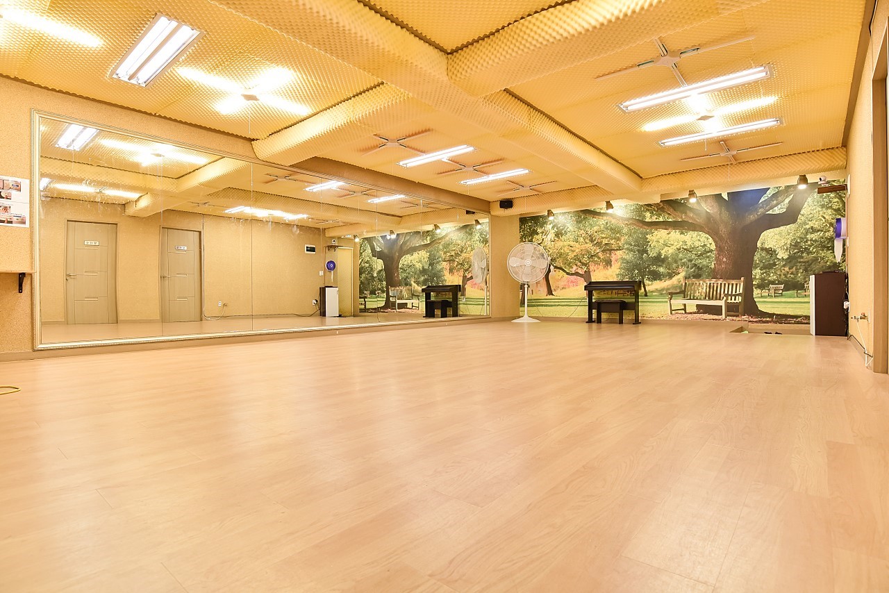 Studio image 2