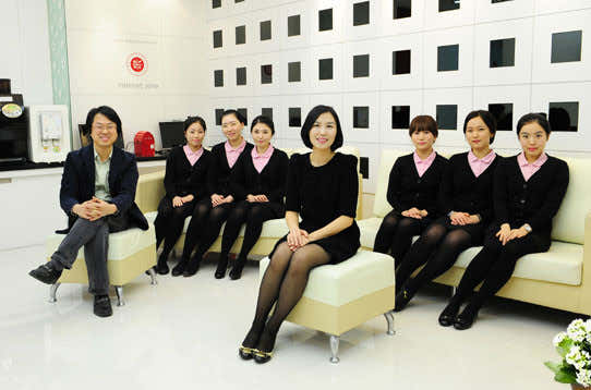 청담화이트의원 사진