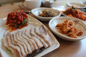 궁돈보쌈 본사직영점 사진 3