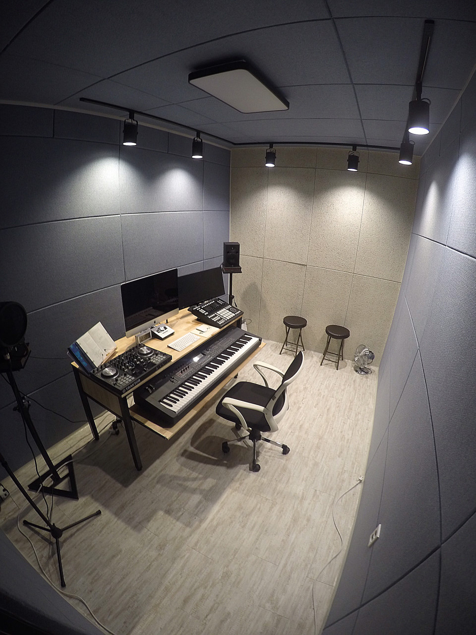 Studio image 5