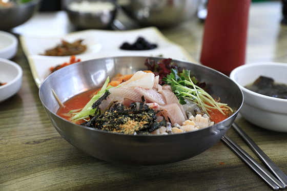 산횟집 · 네이버 지도·플레이스 5