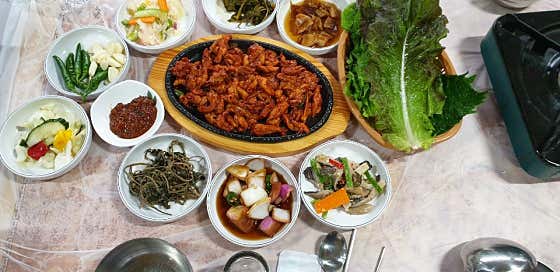 돌집식당 · 네이버 지도·플레이스 9