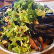 수제 토마토 홍합찜 메뉴 사진(네이버)