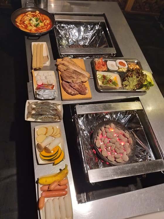 돼지고기 세트(삼겹&목살) 1kg 메뉴 사진(네이버)